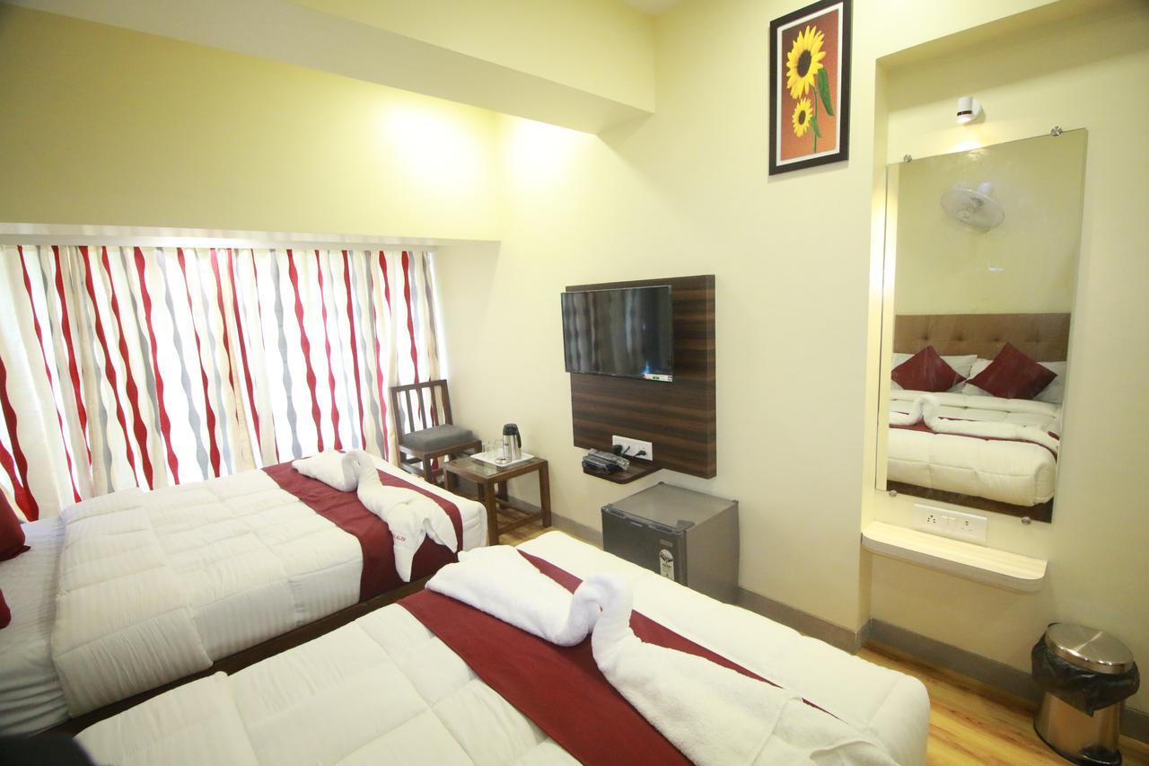Hotel Alfa International Near Nanavati Hospital Mumbai Near Airport Mumbai Near Juhu Beach Eksteriør bilde